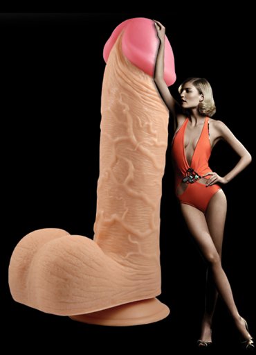 Extra Large Realistic Dildo 23 Cm