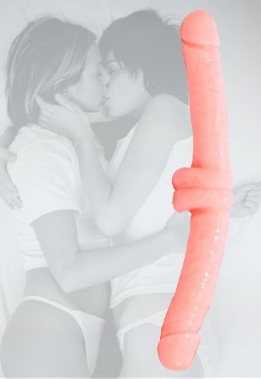 Çift Taraflı Testisli Ten Renginde Anal Ve Vajinal Dildo